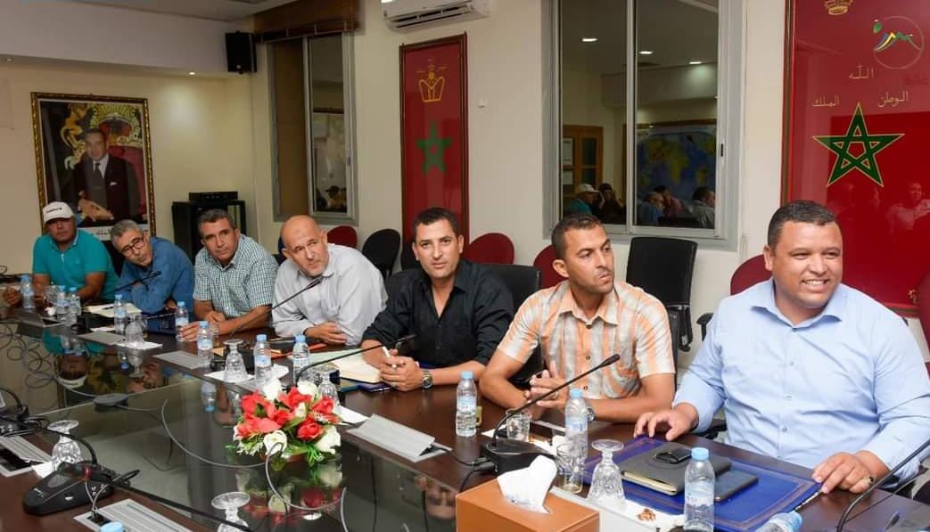 تزويد الجماعات التابعة لإقليم خريبكة بالماء موضوع اتفاقية شراكة بمجلس الجهة 