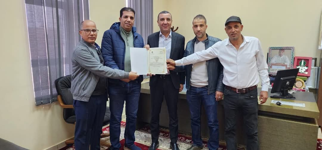 رئيس المجلس الاقليمي لسيدي افني يستقبل نائب عمدة مدينة ماسي الفرنسية، ويهنئ الحافظ محضار الفائز بالجائزة الوطنية للصحافة 