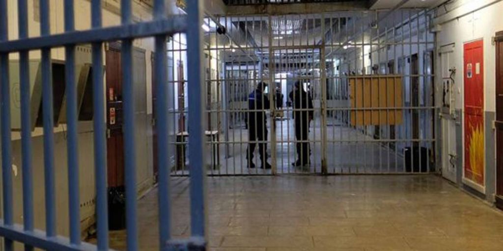 المؤثرات العقلية تتسبب في اعتقال أربعة أشخاص بخريبكة على ذمة التحقيق 