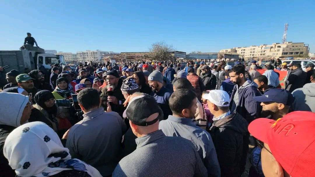 المحمدية..في غياب حل بديل تجار «سوق اللويزية» بني يخلف يواصلون الاحتجاج 
