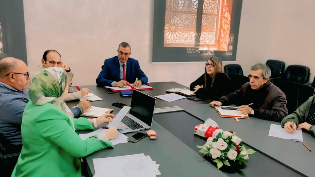 اجتماع موسع لقطاع الشباب بجهة بني ملال خنيفرة استعدادا لانطلاق البرنامج الوطني للتخييم 2025 