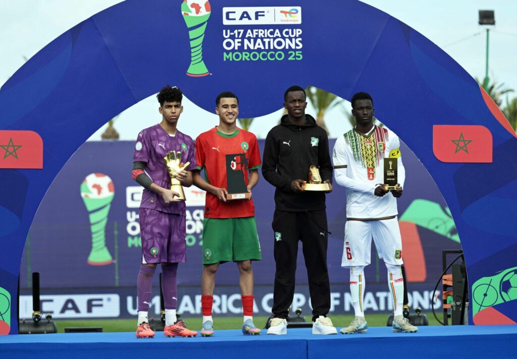 عبد الله وزان وبلعروش يخطفان الأضواء في كأس إفريقيا لأقل من 17 سنة 