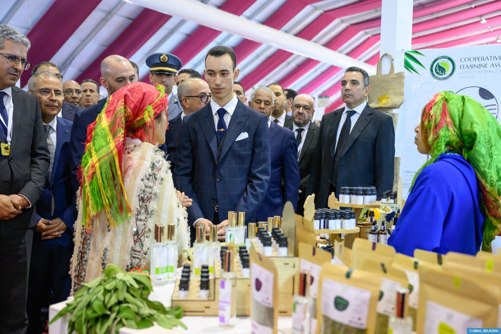 صاحب السمو الملكي ولي العهد الأمير مولاي الحسن يترأس بمكناس افتتاح الدورة الـ 17 للملتقى الدولي للفلاحة بالمغرب 