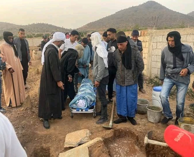 غياب النقل المدرسي يودي بحياة تلميذ في تنگرفا: مأساة تهز سيدي إفني 