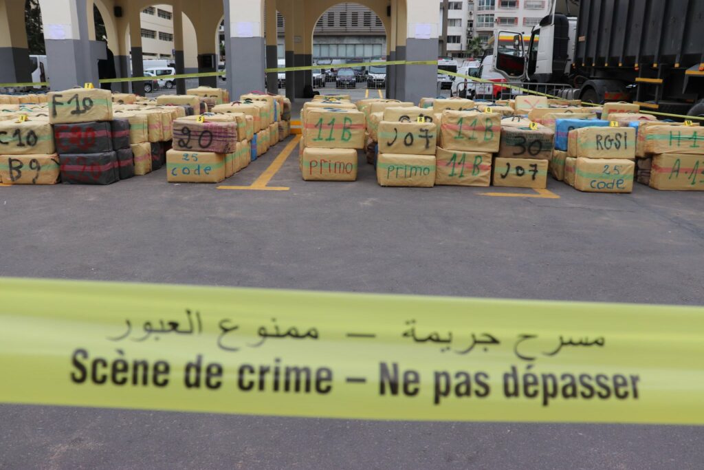 إحباط عملية تهريب كبرى للمخدرات بين خريبكة والخميسات وتوقيف أربعة أشخاص 
