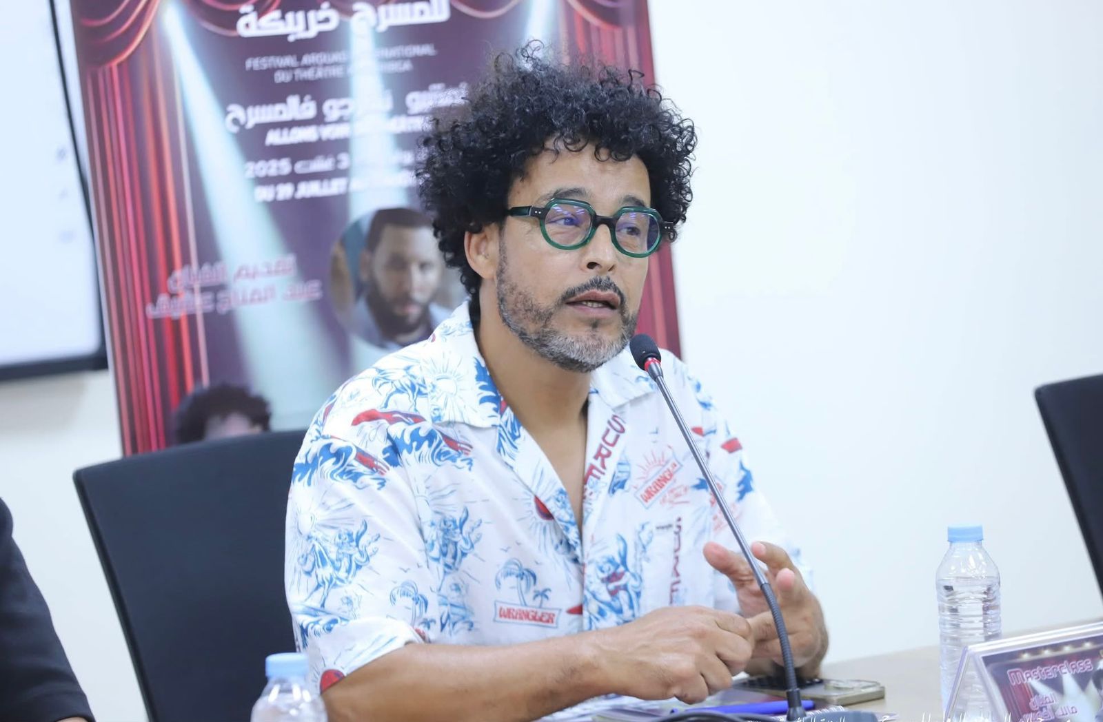مالك أخميس في لقاء حميمي مع جمهور خريبكة: الفن رحلة مستمرة من التعلم والتجارب 