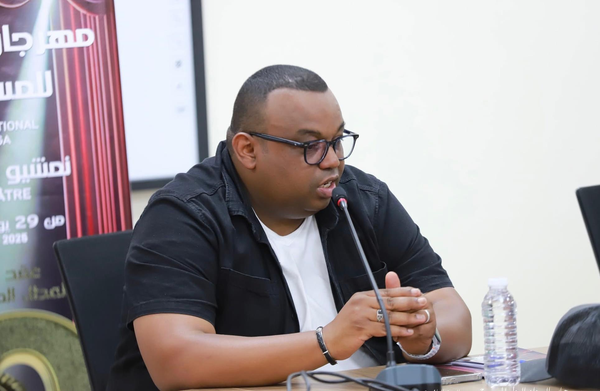 أمين ناسور .. المسرح الجاد لا يُصنع في المعاهد بل في صدق الفعل الفني 
