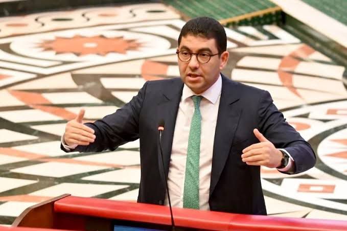 فضيحة مخيم أكادير .. أطفال يجبرون على تنظيف المراحيض وأصوات تطالب بمحاسبة الوزير بنسعيد