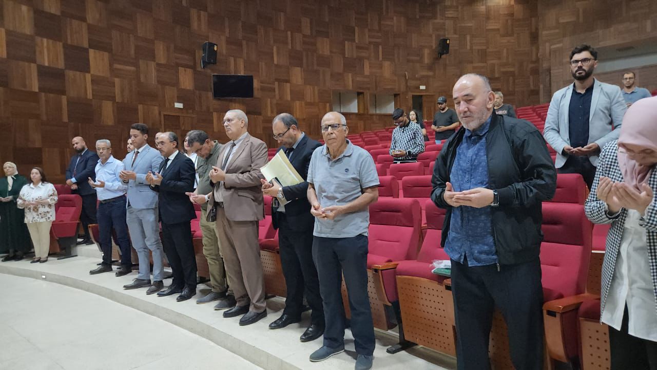 كلية خريبكة تحتفي بذكرى الراحلة الدكتورة عتيقة زيوي في حفل تابيني مؤثر 