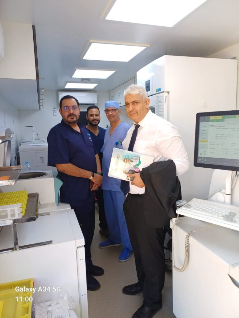 خريبكة: القافلة الطبية المتنقلة “Azyr Santé Mobile” تقدم خدماتها لأسرة التعليم بثانوية ابن عبدون 