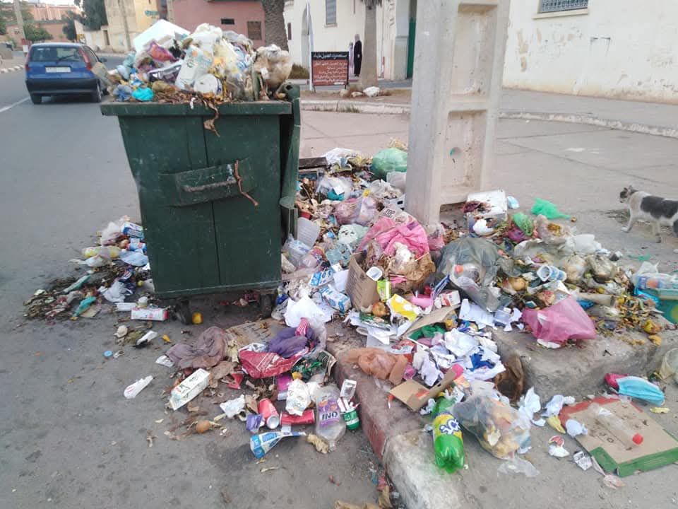 2,87 مليون درهم مقابل الأزبال ..! من يحاسب صفقة النظافة ببوجنيبة ..؟ 