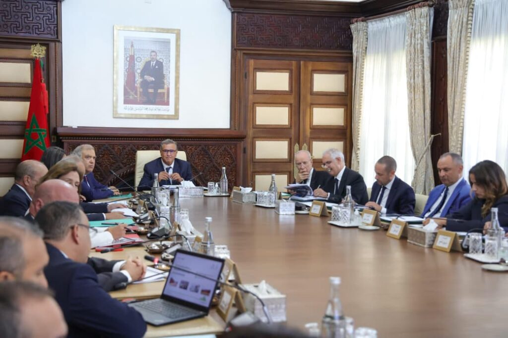 الحكومة تصادق على تعيينات جديدة في مناصب عليا بينها مدير “لانابيك” 