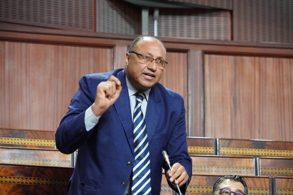 حميد العرشي “تجارة القرب في منعطف خطير .. والتدخل العاجل ضرورة وطنية” 