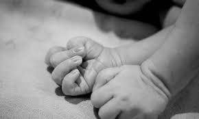 العثور على رضيعة ميتة داخل حقيبة يدوية بخريبكة 