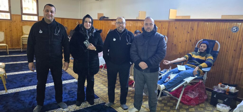 حملة للتبرع بالدم بخريبكة تسجل 50 متبرعاً رغم الأمطار 