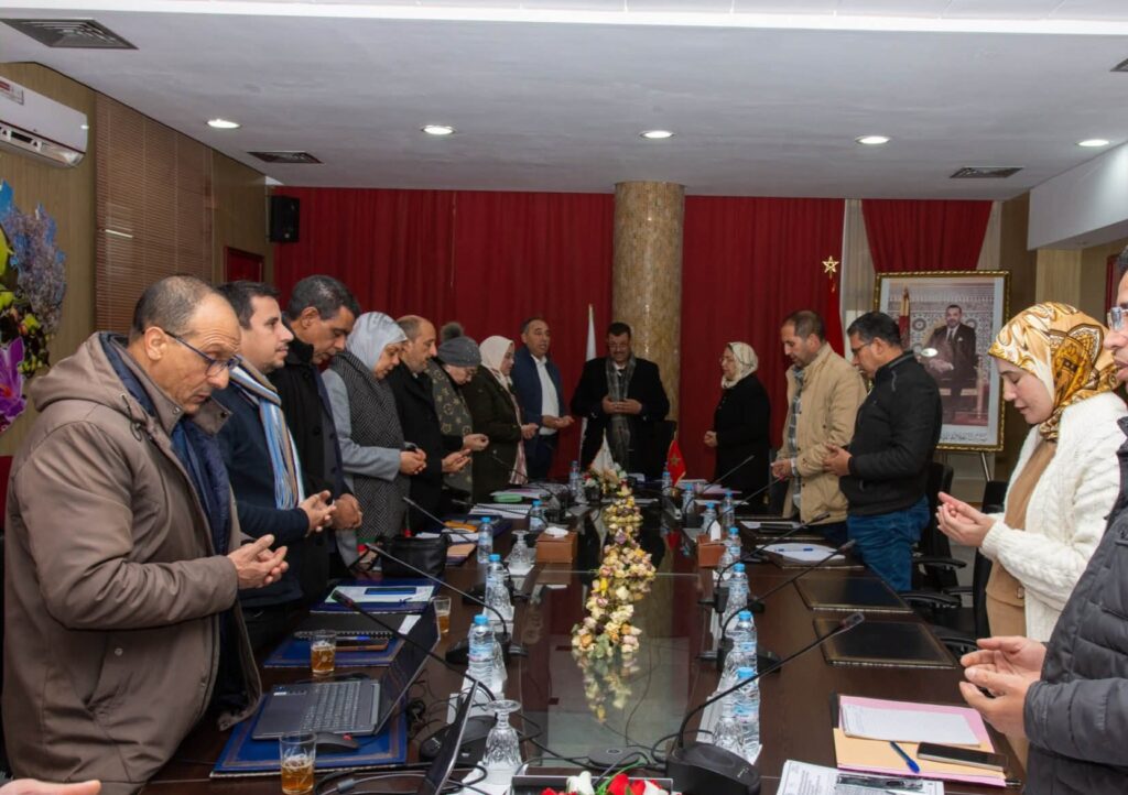 مجلس جهة بني ملال–خنيفرة يدرس مشاريع استراتيجية للماء والاستثمار والرياضة استعدادًا لدورته الاستثنائية