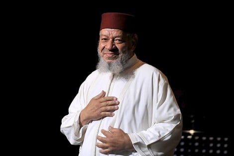 وعكة صحية مفاجئة تُدخل عبد الهادي بلخياط المستشفى ونقله بطائرة طبية خاصة إلى الدار البيضاء 