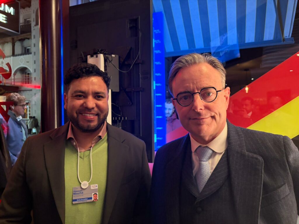 دافوس 2026 .. حسن مغيث يوقع عودة قوية لـ Energy Vision إلى الريادة الأوروبية ويفتح أفق مشروع كهرومائي بالمغرب 