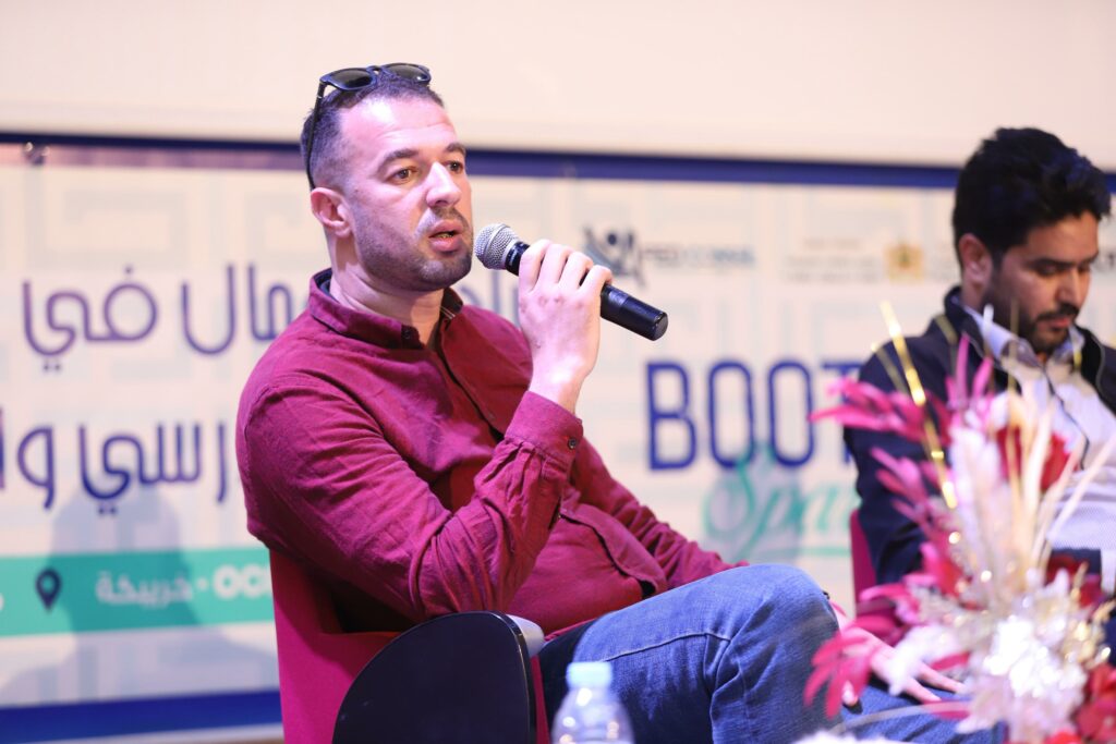 ريادة الأعمال على أرض الواقع: هشام يعتيق يلهم شباب «Spark Lab» بخريبكة 