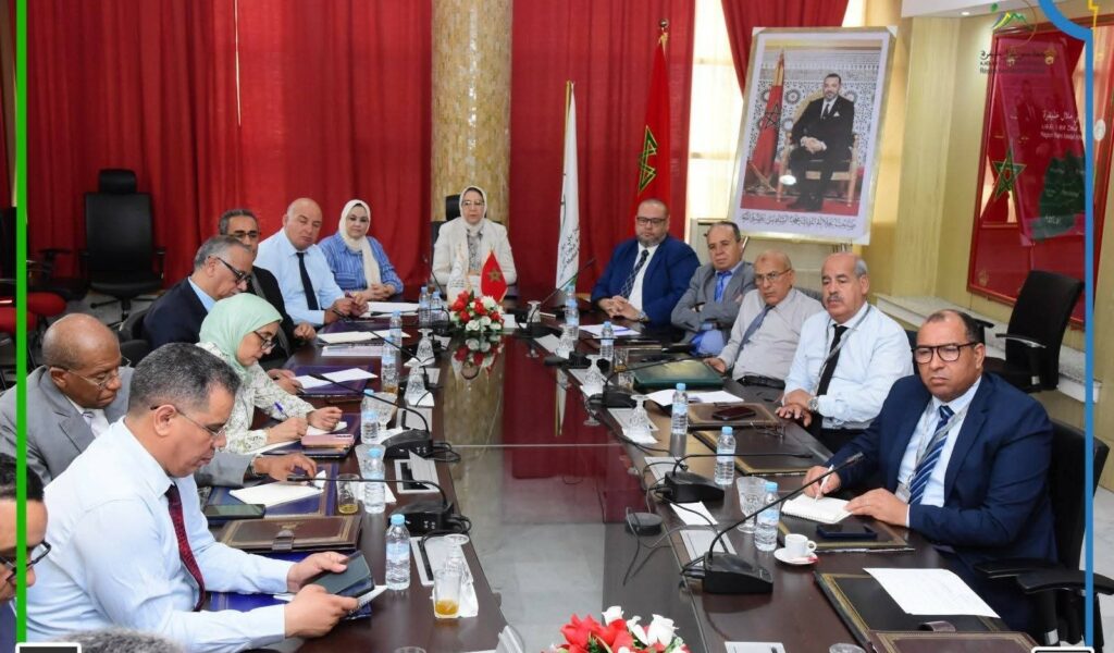 جهة بني ملال-خنيفرة تبحث سبل تعزيز انفتاح المؤسسات التعليمية على محيطها المحلي وتدعم البحث العلمي