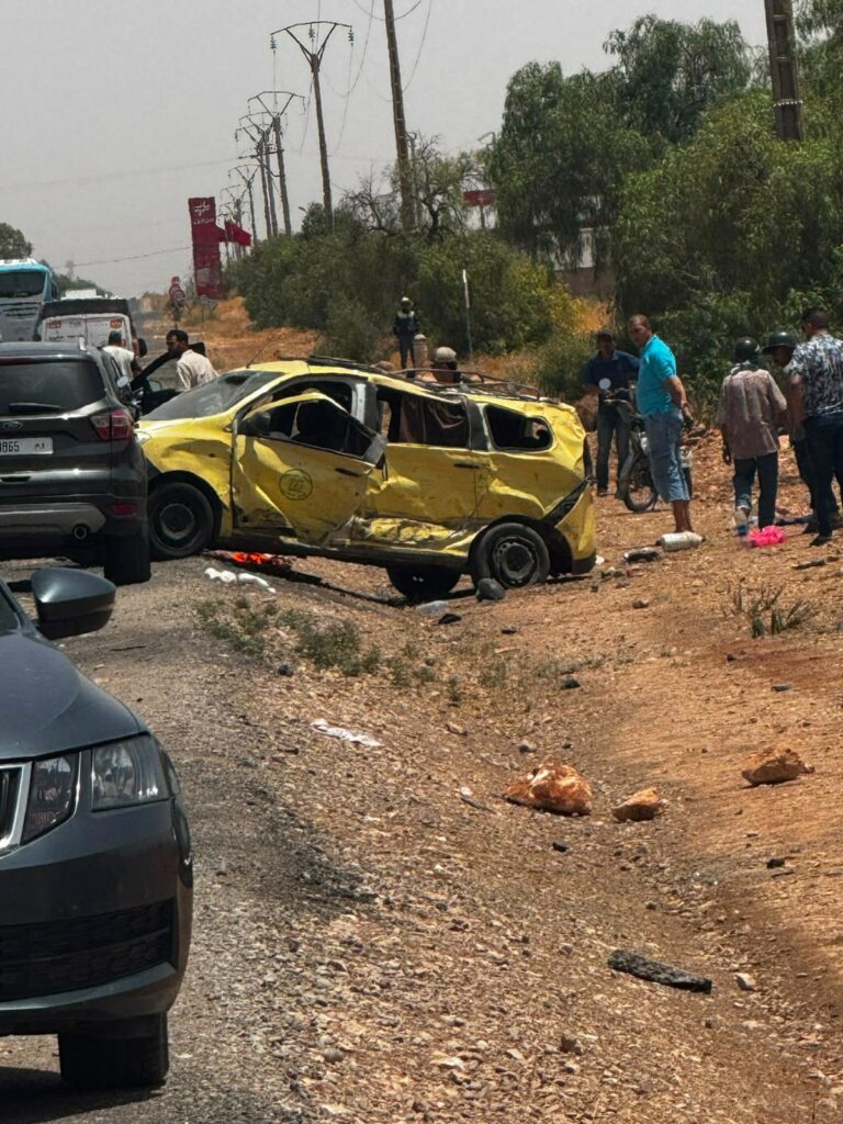 فاجعة طريق خريبكة–بوجنيبة.. ارتفاع حصيلة الضحايا إلى ثلاث وفيات وتوقيف سائقين رهن التحقيق 